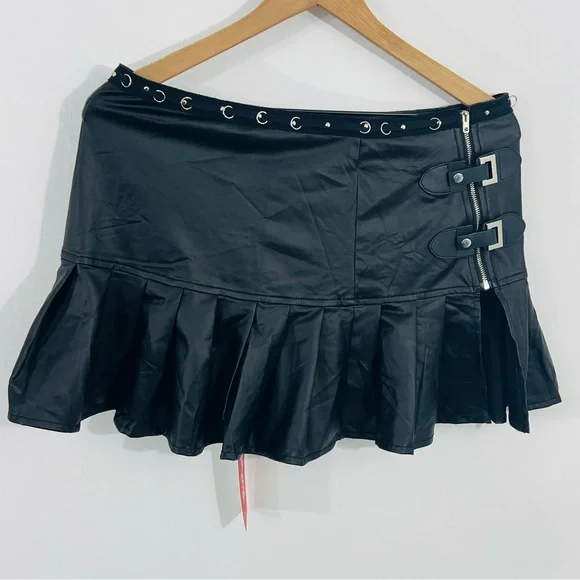 Romwe New With Tags Faux Leather Gothic Alternative Skirt With Zipper Pleated - Picture 8 of 8